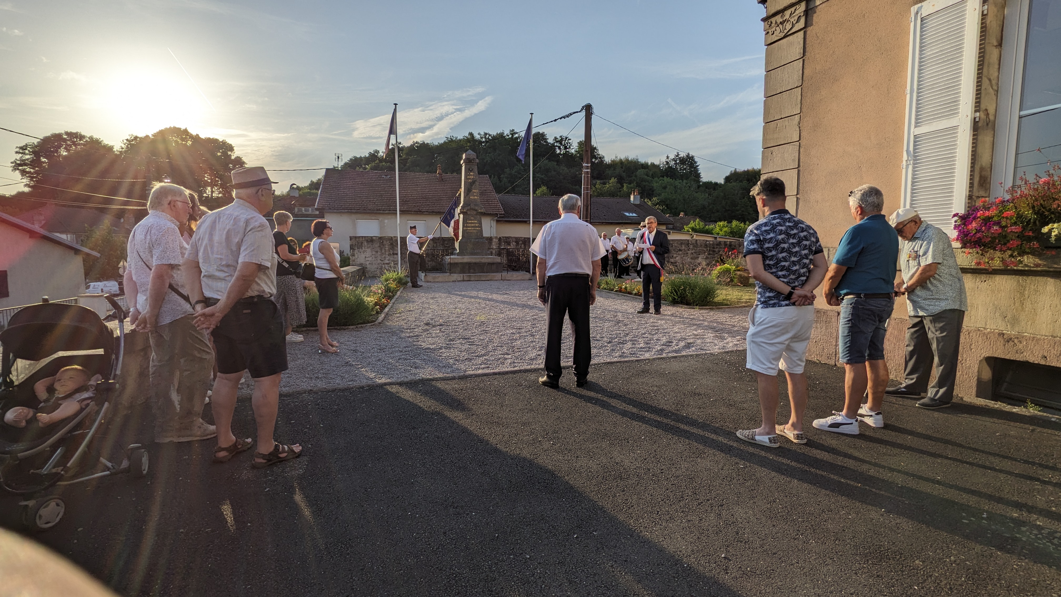 14 juillet - dépôt de gerbe